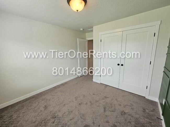 Building Photo - This property offers a NO DEPOSIT option a...