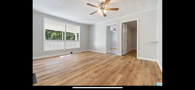 Building Photo - 11482 Lake Dr