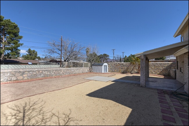 Building Photo - 695 Bluff Canyon Cir