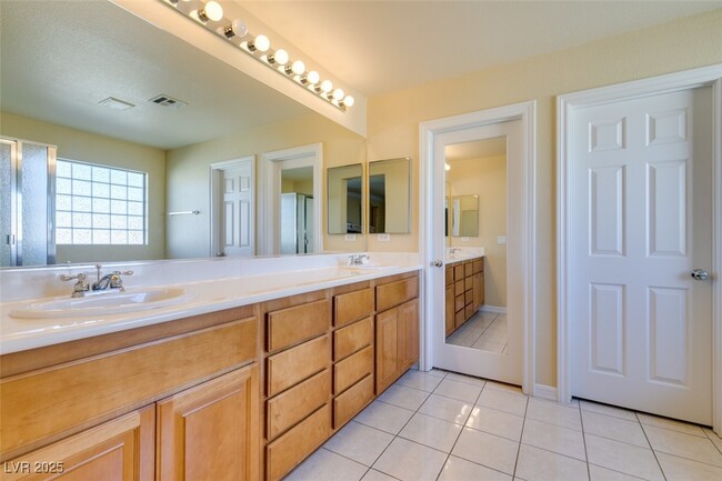 Building Photo - 5524 S Spearfish Lake Ct