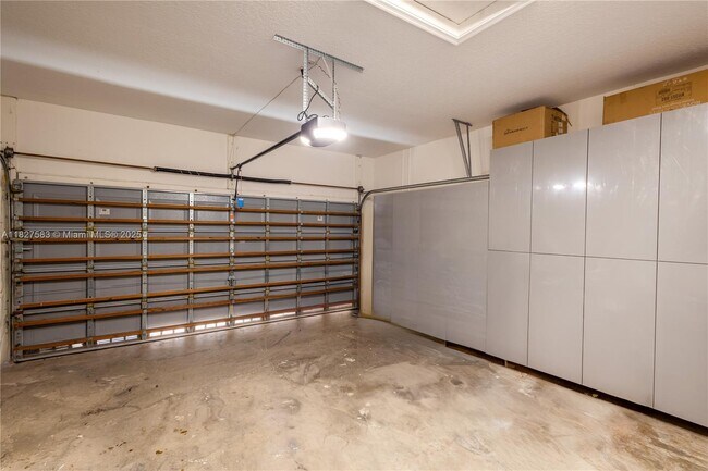 Building Photo - 649 SW 168th Way