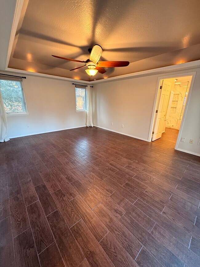 Building Photo - Gorgeous Flagstaff Rental