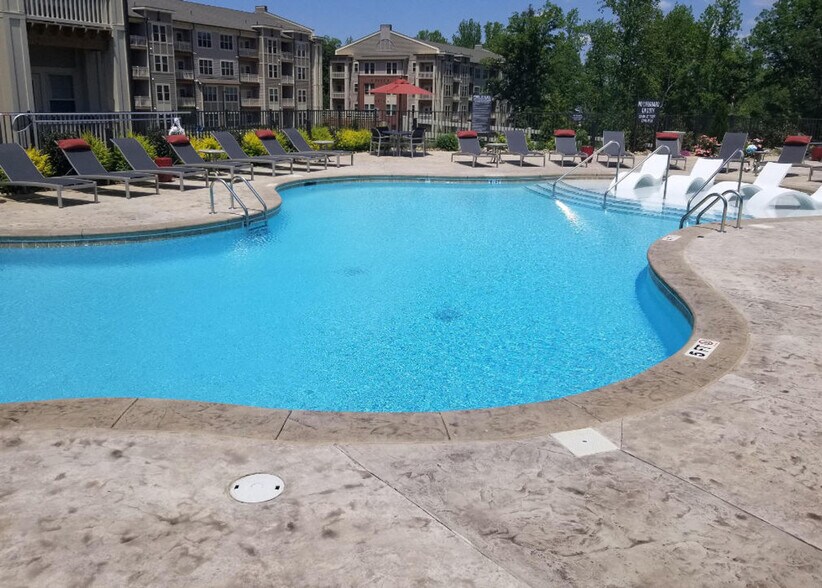 Building Photo - 1408 Broadcloth St