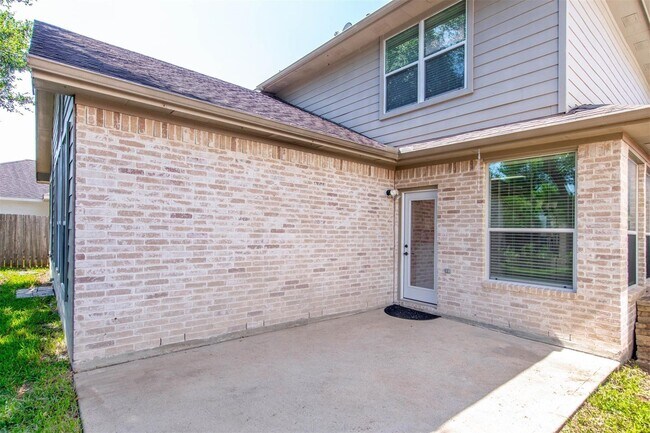 Building Photo - 2911 Ledgeside Ct