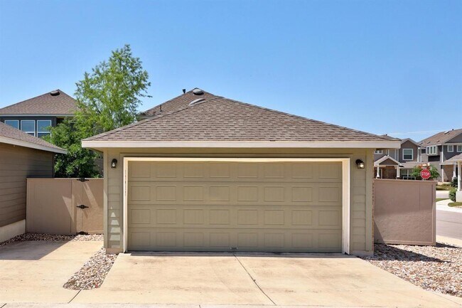 Building Photo - 17917 Malnati Dr