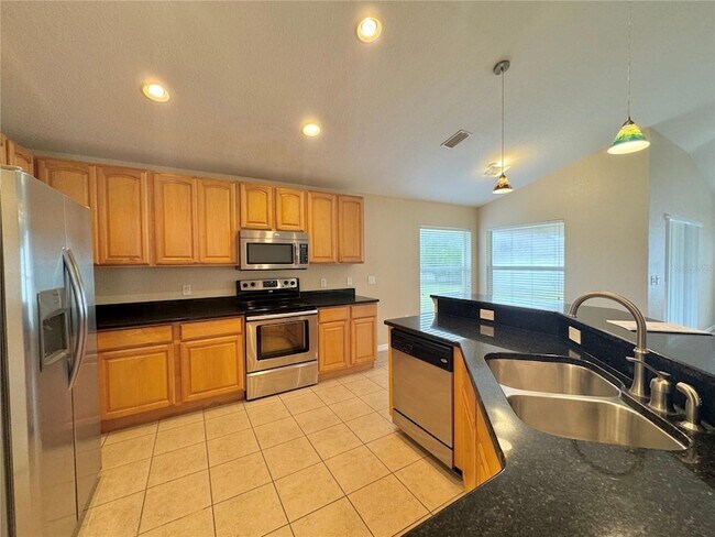 Building Photo - 140 Mandolin Dr