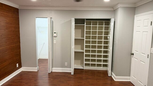 Building Photo - 1114 NW 79th Dr
