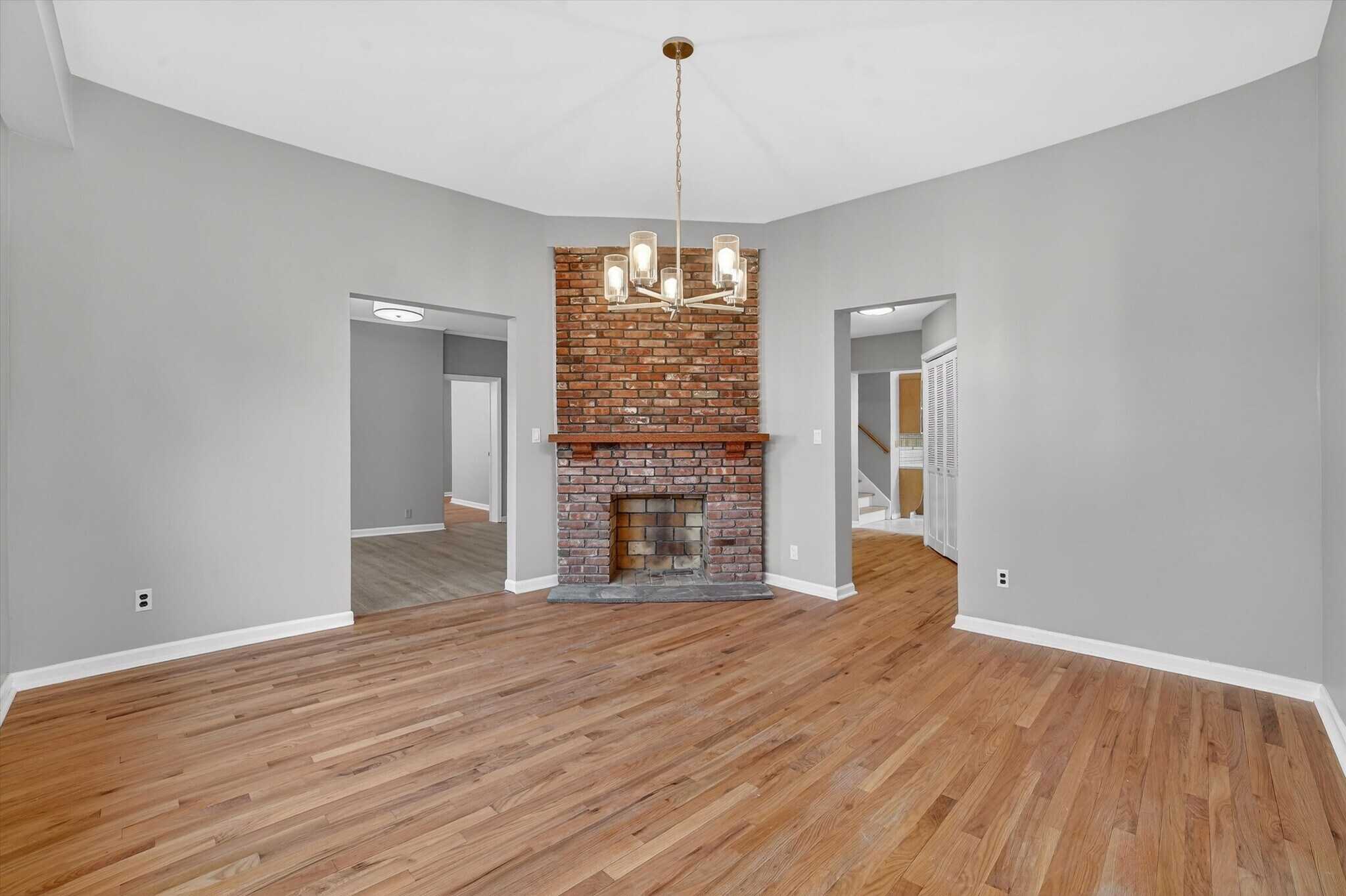 Building Photo - 4 Amackassin Ter