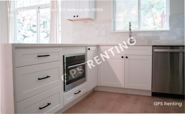 Building Photo - 5597 Lakemont Blvd SE