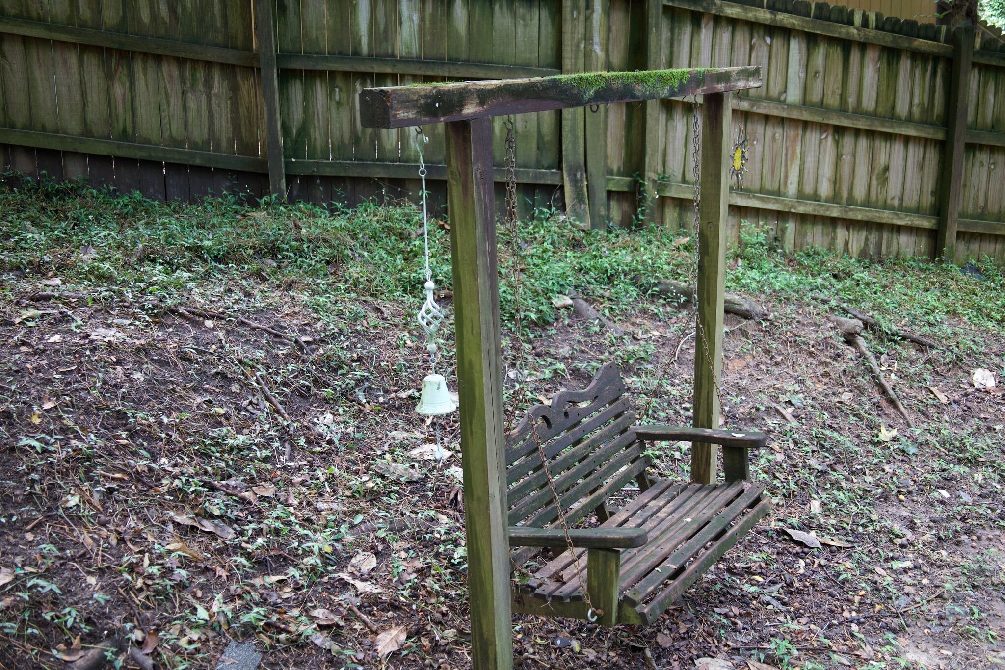 Back yard swing - 171 Parkbrook Cir