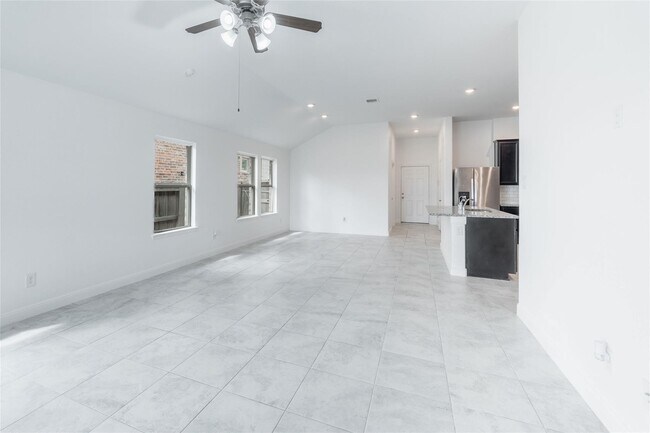 Building Photo - 24207 Asher Hollow Ln