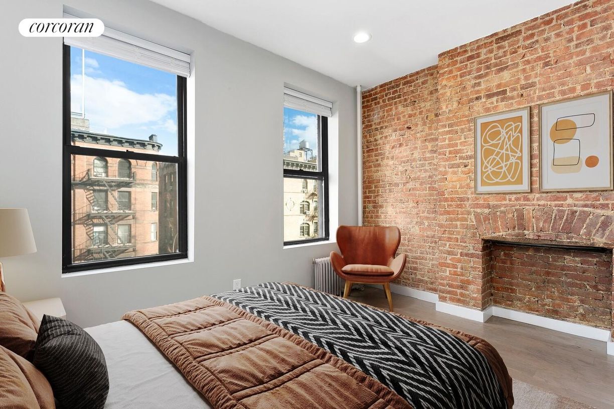 Building Photo - 452 Amsterdam Ave