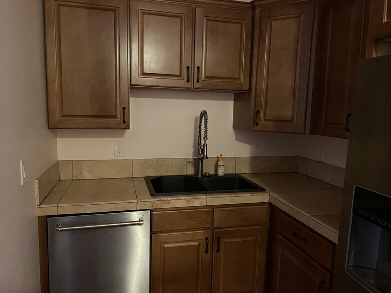 Building Photo - 3740 N 12th St