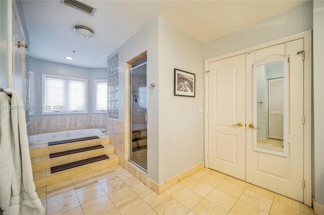 Building Photo - 1413 Sunset Harbour Dr