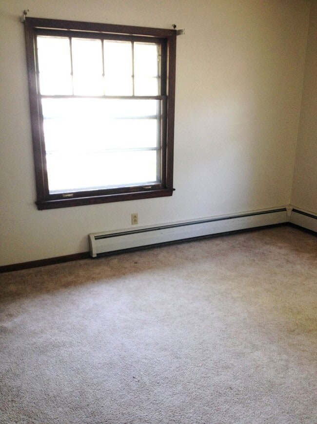 Building Photo - 708 1st Ave SE