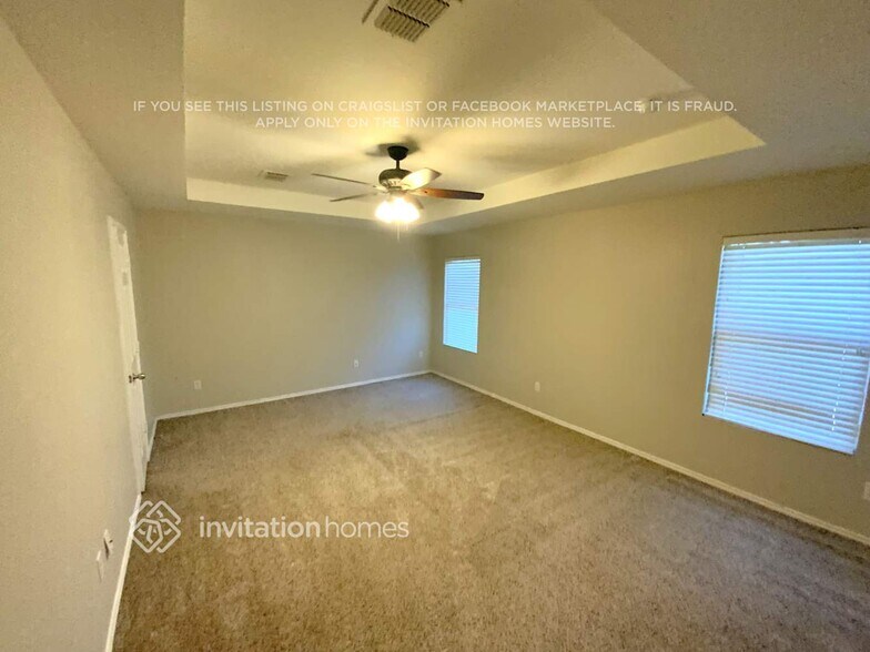 Building Photo - 713 Wrigley Dr