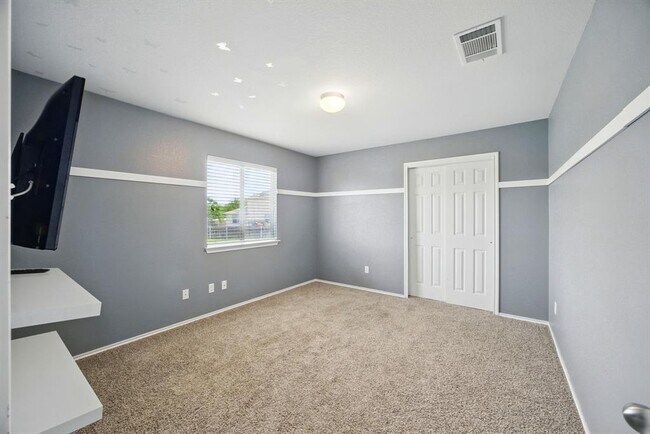 Building Photo - 12824 Basketflower Cove