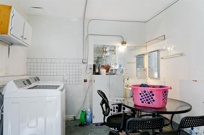 Laundry Room - 408 S 33rd St