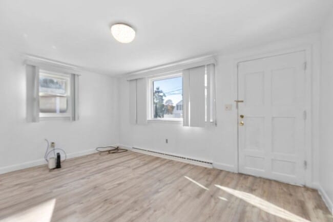 Building Photo - 96 Hill St