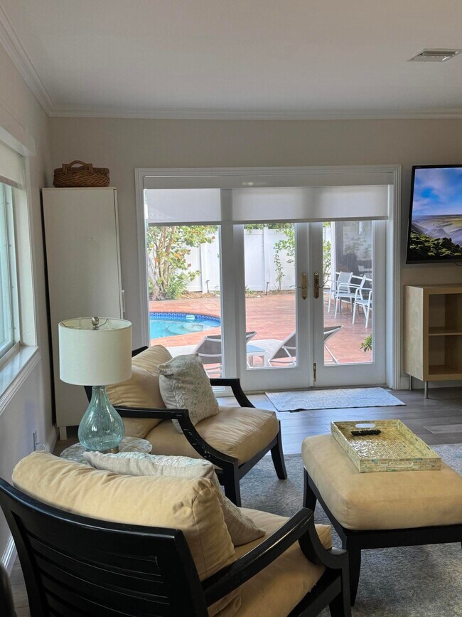 Building Photo - 3209 Norfolk St