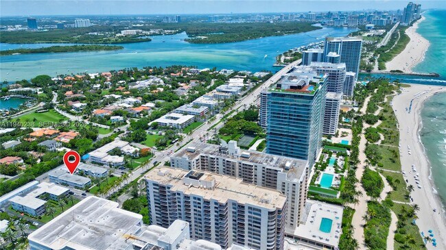 Building Photo - 10178 Collins Ave