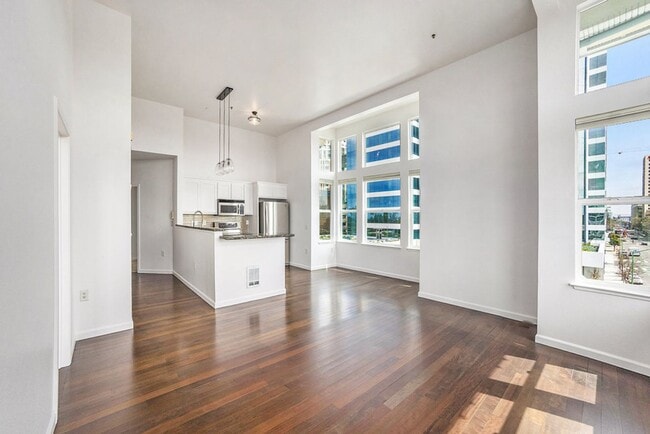 Building Photo - 655 12th St