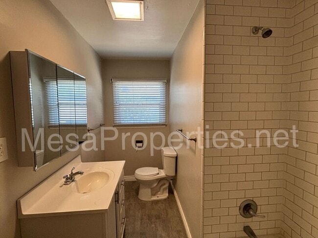 Building Photo - 1243 N College Way
