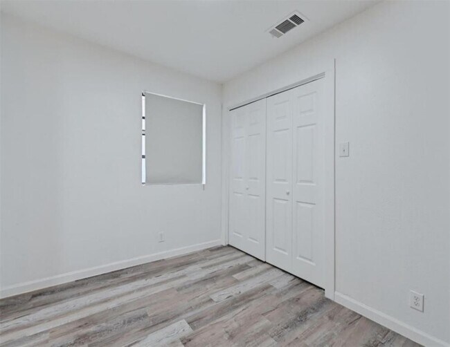 Building Photo - 2303 Cedrick Cove