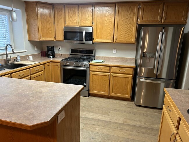 Building Photo - 2407 S Rocking Horse Ln