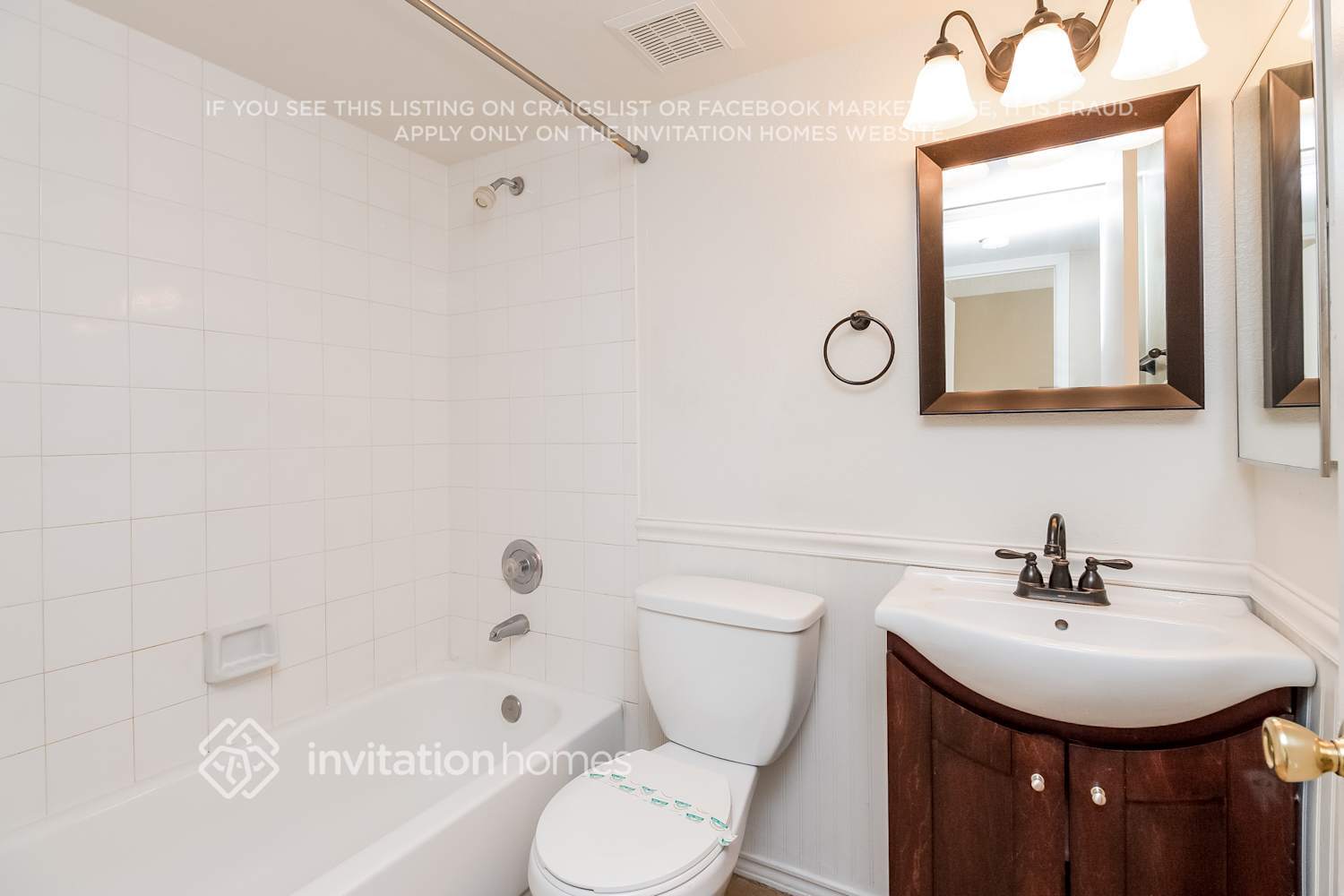 Building Photo - 441 S Maple