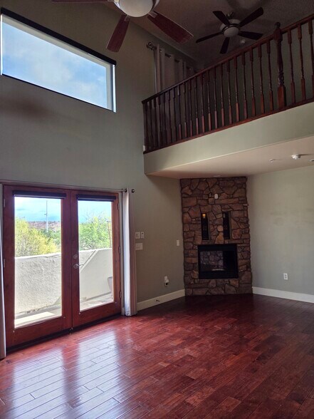 Building Photo - 11652 N Saguaro Blvd