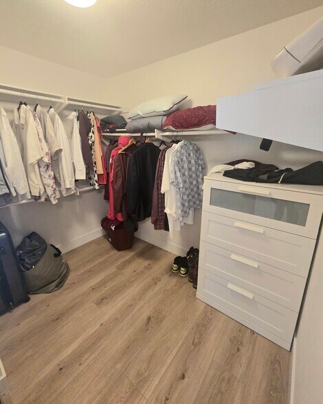 Building Photo - 4802 Baroque Ter