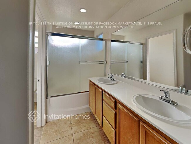 Building Photo - 3521 Tidewater Pl