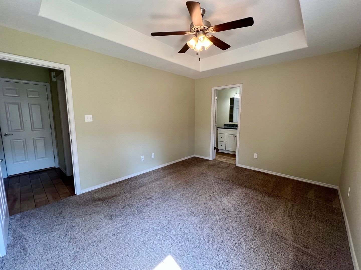 Building Photo - 612 Ridge Point Dr