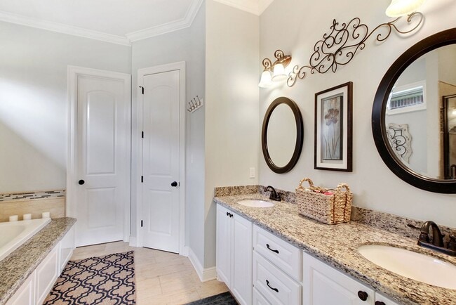 Building Photo - Home for Lease