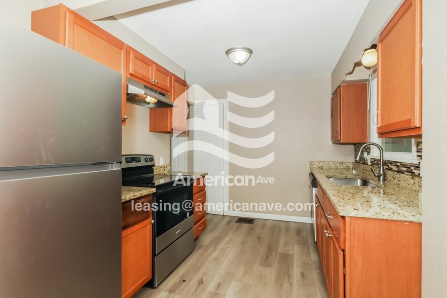 Building Photo - 142 S Delmar Ave