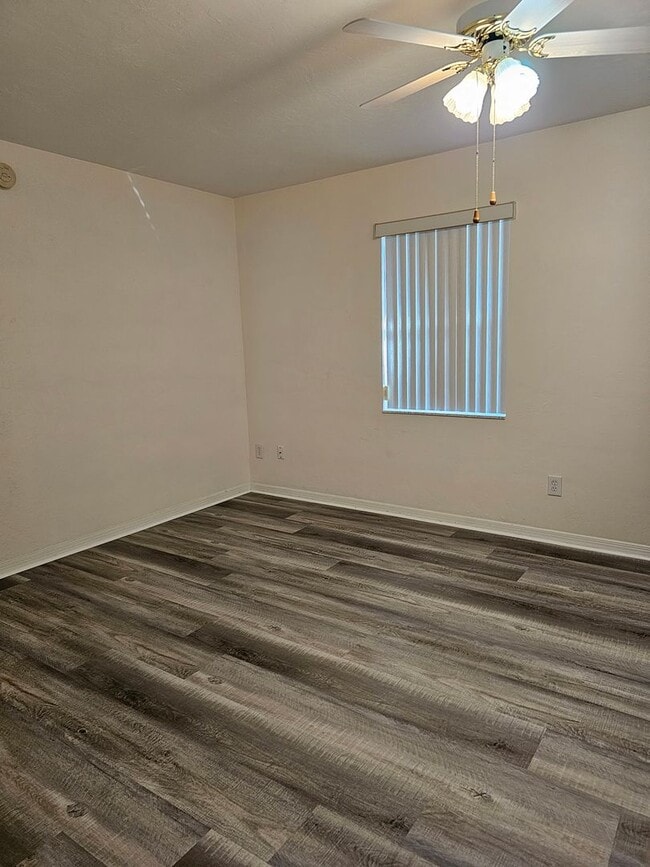 Building Photo - (2/2 Turkey Creek Forest)
