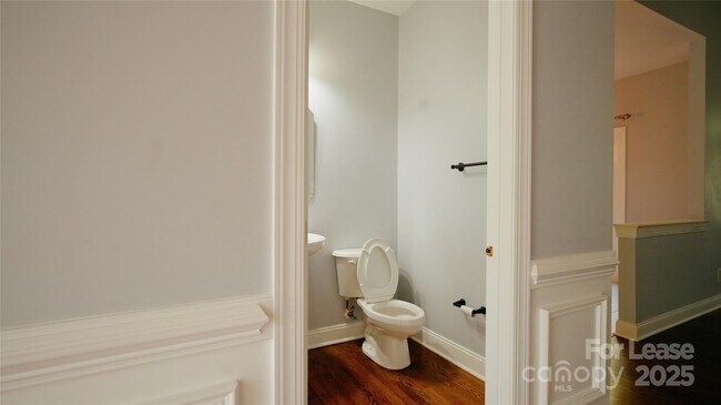 Building Photo - 12325 Summer Breeze Ct