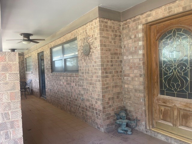 Building Photo - 220 W Hillmont Rd