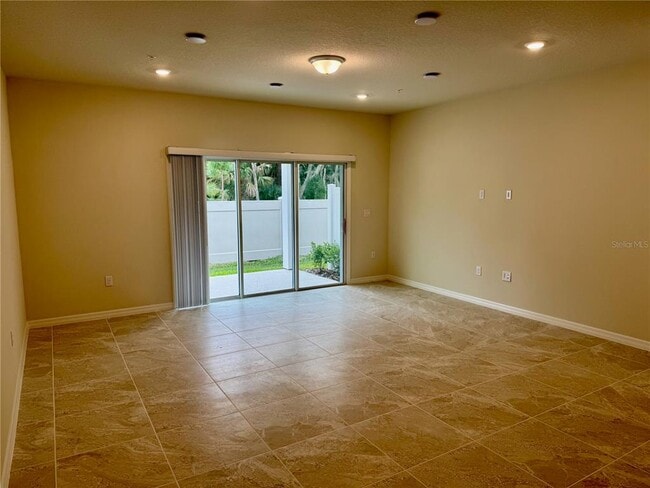 Building Photo - 3331 Canyon Bay Pt