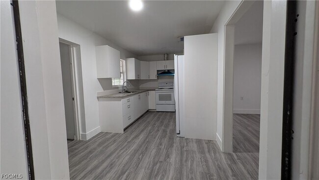 Building Photo - 660 S Missouri St