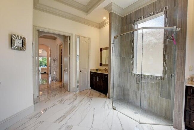 Building Photo - 6735 Royal Orchid Cir