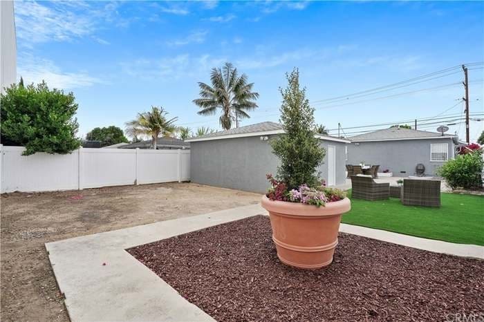 Building Photo - 3116 W 135th St