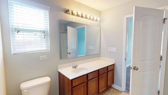 Building Photo - 10612 Kempsford Dr