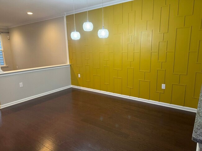 Building Photo - 47 Nelson Dr