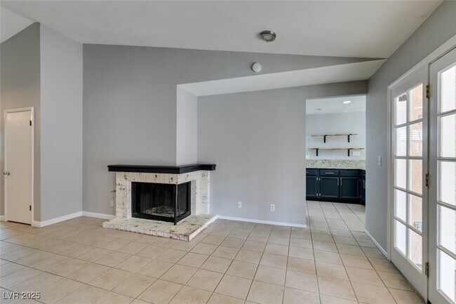 Building Photo - 362 Umbria Way