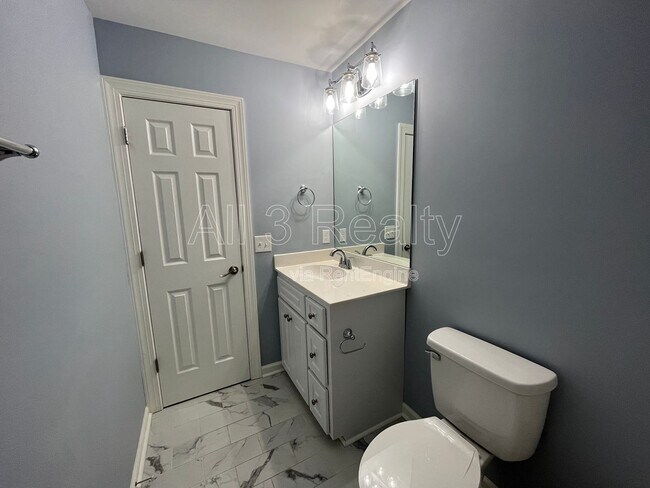 Building Photo - 1924 Wyngate Loop