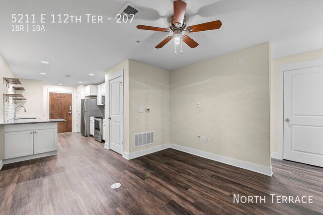 Building Photo - 5211 E 112 Terrace