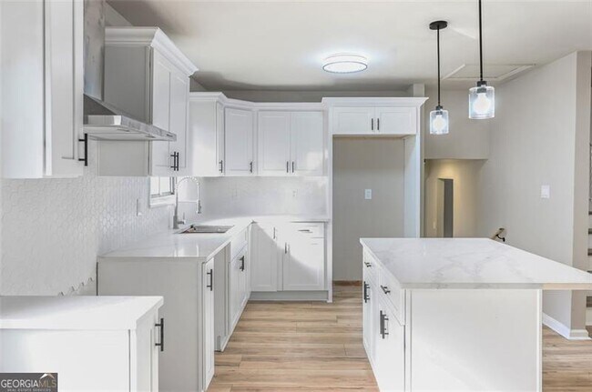 Building Photo - 2900 Eleanor Terrace NW