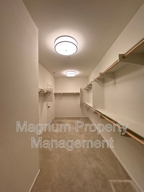 Building Photo - 34913 Limecrest Pl